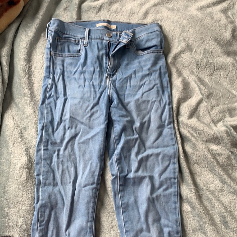 Levi’s skinny jeans